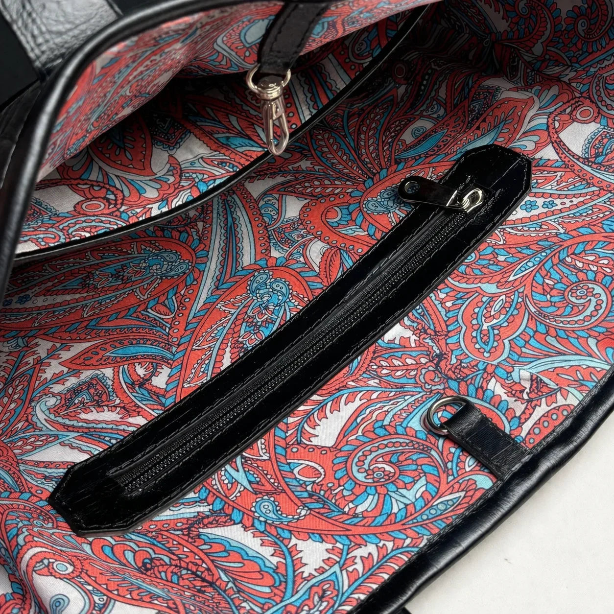Nomad Tote — No. 05 - Naadra