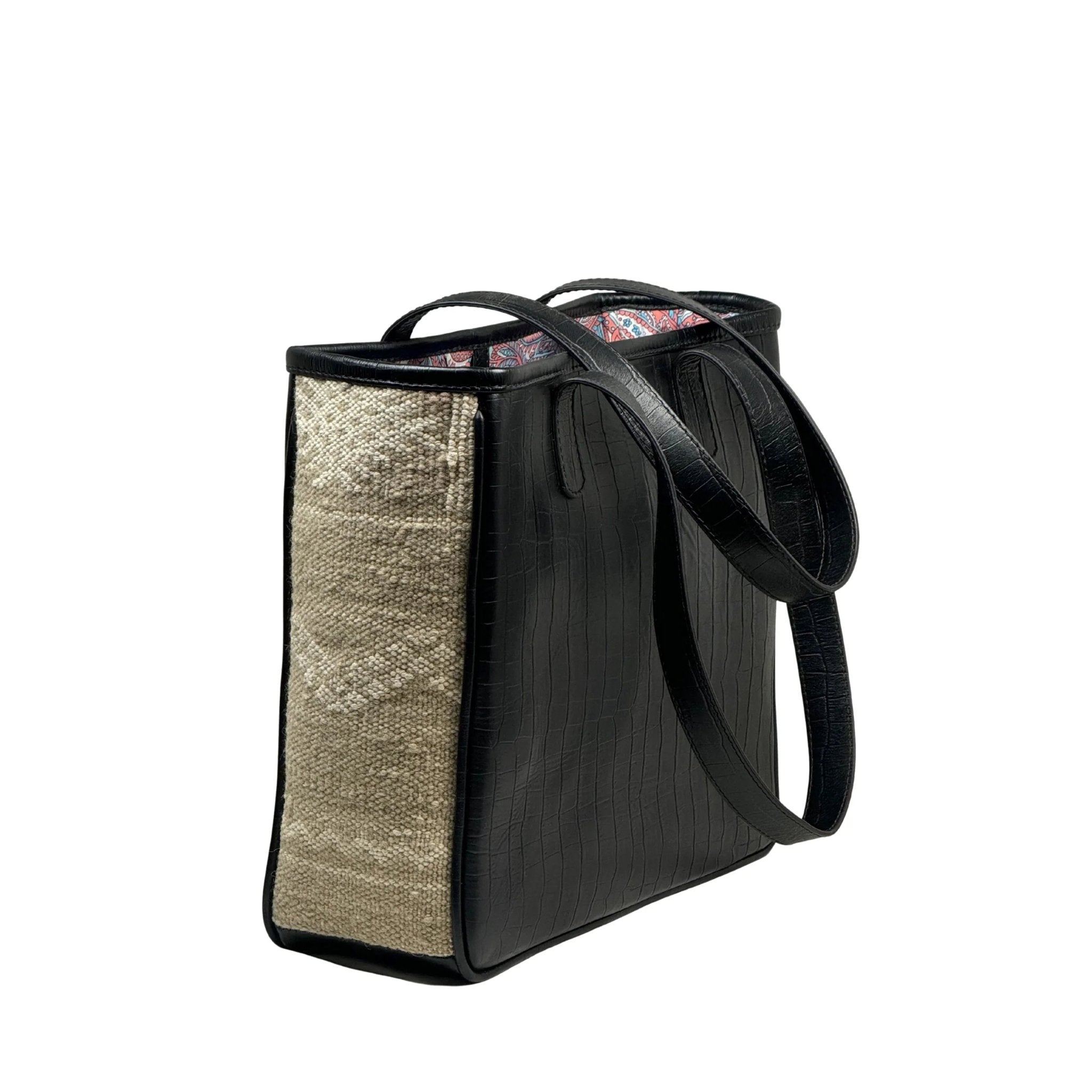 Nomad Tote — No. 05 - Naadra